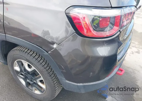 2018 Jeep Compass Trailhawk 4X4 from USA, damaged, VIN 3C4NJDDBXJT410458